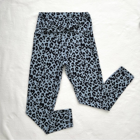 Aerie OFFLINE Real Me High Waist Twist Legging Leopard Print - Picture 2 of 10